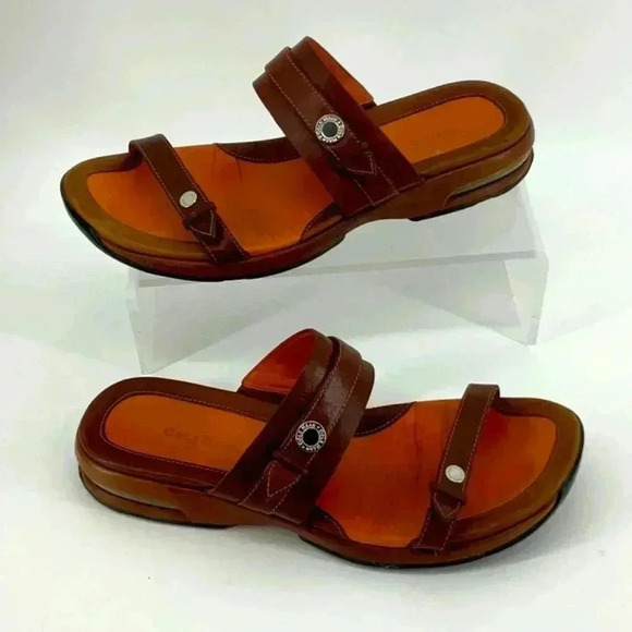 COLE HAAN LEATHER FLAT  SANDALS - Picture 1 of 5